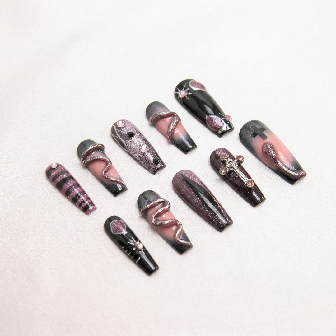 Ongles press-on Rose Minuit – design rose intense raffiné et sophistiqué